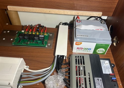 Customer photo review of Redodo Batterie lithium LiFePO4 12V 50Ah Pro