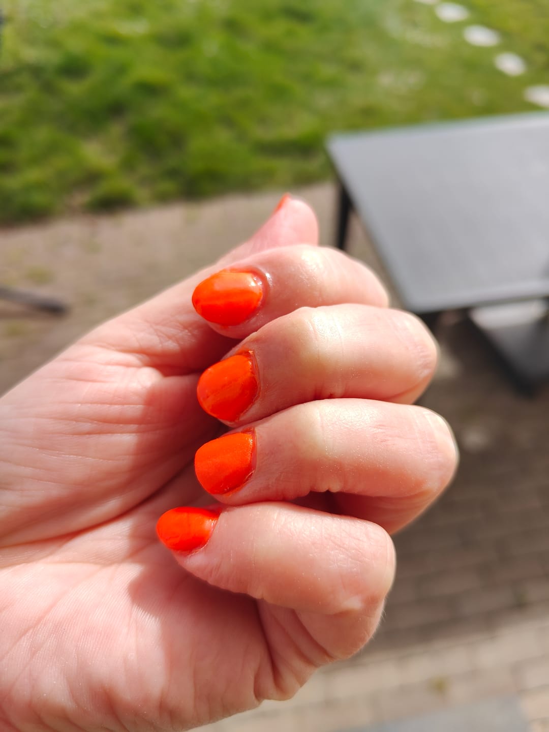 Customer photo review of Limited Edition 1 - Mood Change Dipping Powder