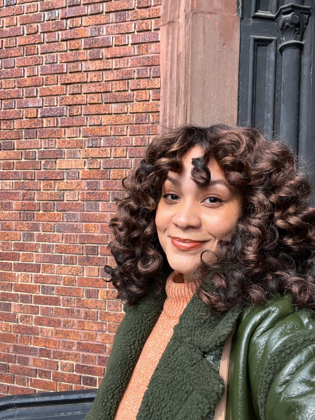 Customer photo review of Sensationnel Dashly Full Wig - UNIT 20