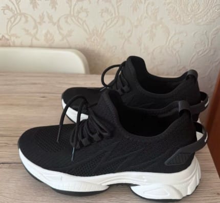 Customer photo review of HeightX Pro | Der leistungsstarke Sportschuh mit unsichtbarer Höhentechnologie