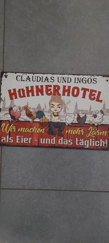 Customer photo review of Personalisiertes Gartenschild mit Hühner Motiv