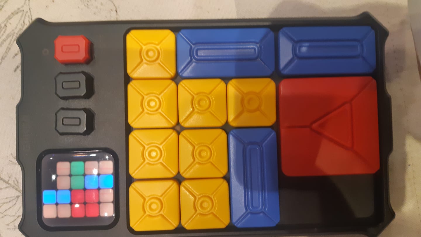 Customer photo review of GiiKER Super Slide Puzzle Games