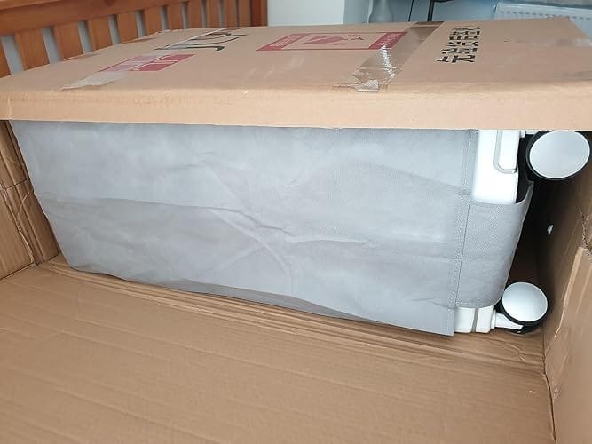 Customer photo review of JLY UrbanNomad - Large Suitcase (77cm)
