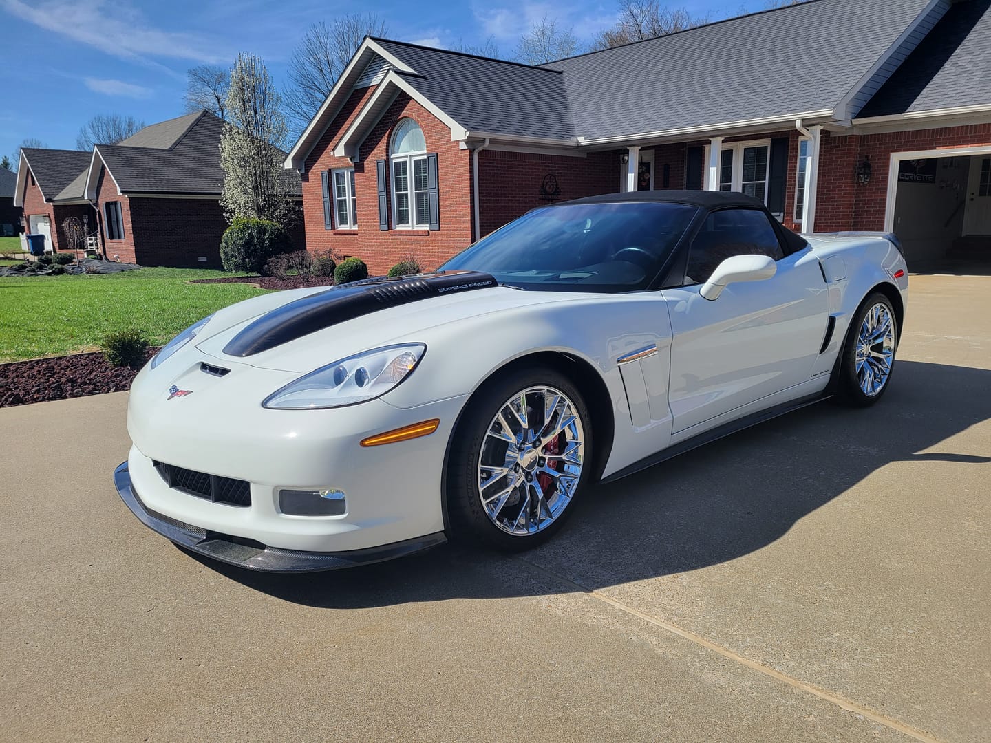 Customer photo review of Corvette C6 Grand Sport / Z06 Front Splitter Lip & Side Skirts Rocker Panels