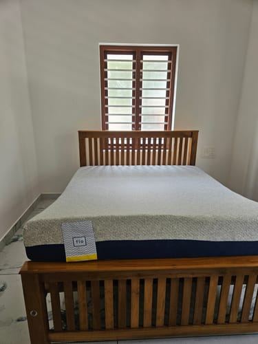 Customer photo review of Flo Aloe Vera Gel Infused Waterproof Mattress Protector