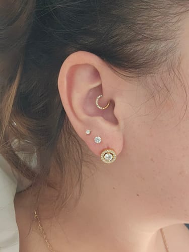 Customer photo review of Glamour Circle Ohrstecker | 18K vergoldet