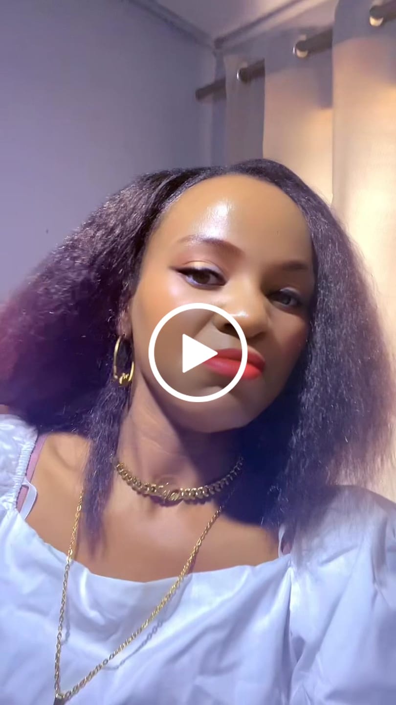 Customer video review of Gold Era Choker & Necklace Combo