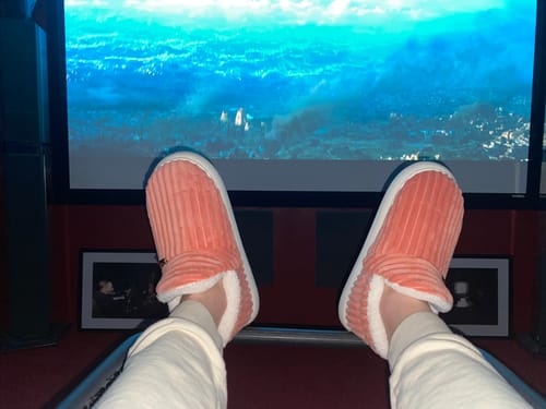 Customer photo review of HappyFlops Cozy