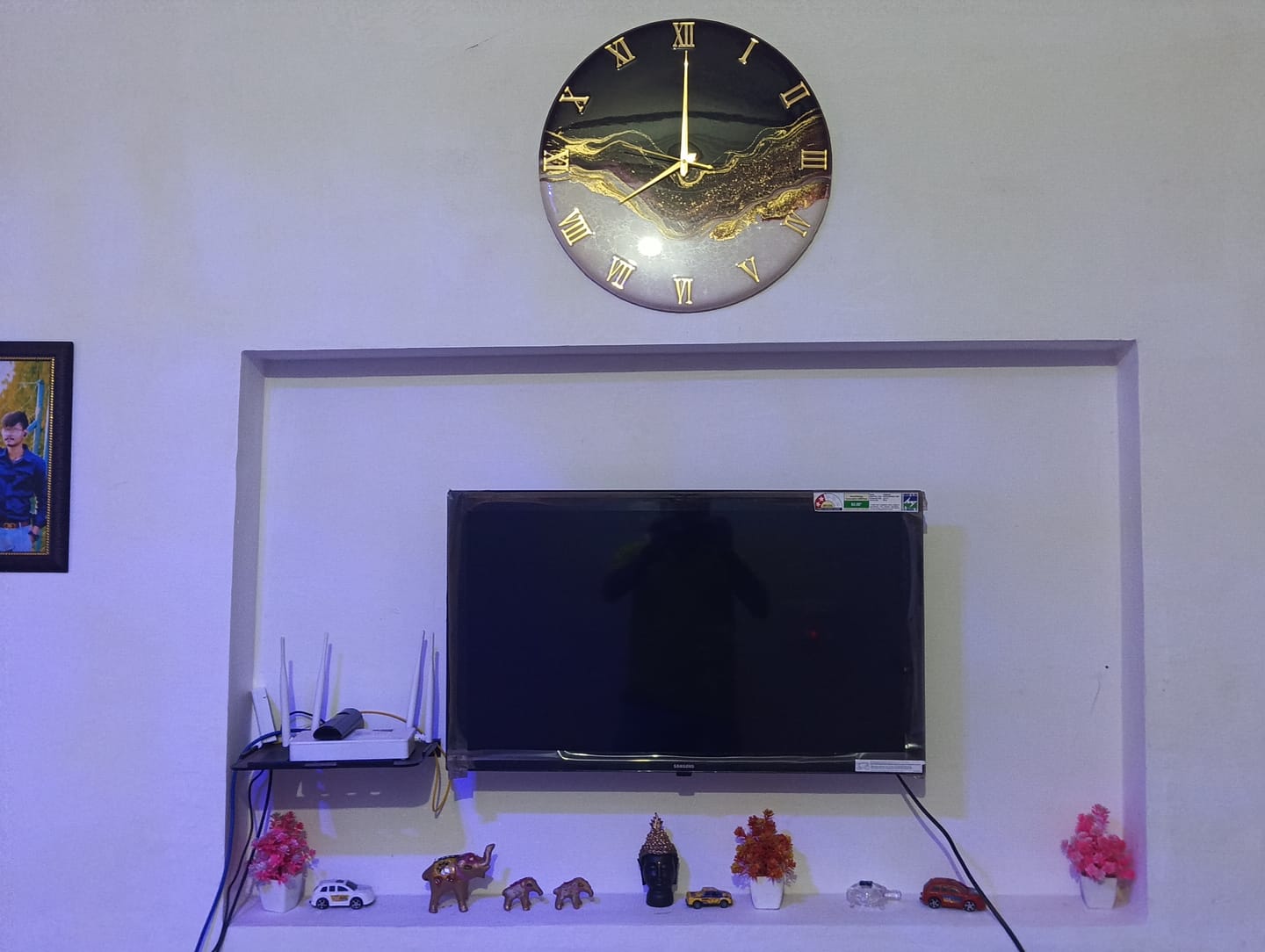 Customer photo review of Ticking Thunder Clock Large 27 Inches (Royal Blue)