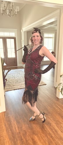 Customer photo review of 2PCS Wine Red 1920s Dress & Accessories Set