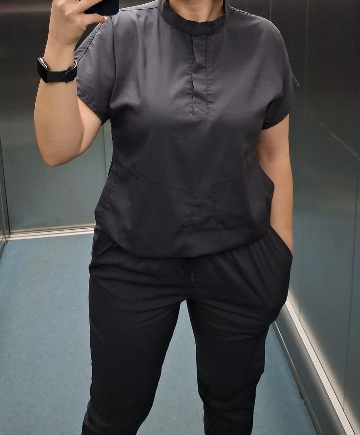 Customer photo review of Costum Medical Gri Inchis, Unisex - Dark Grey - Model Activity