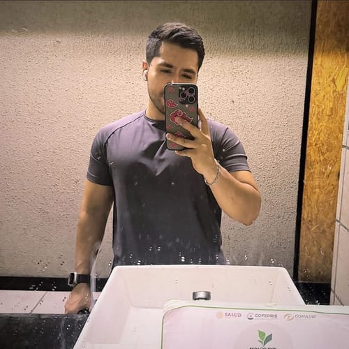Customer photo review of Training Sport Tee - Navy Blue