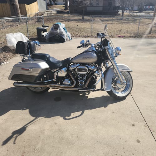 Customer photo review of HR3 Silver Fortune / Sumatra Brown Hard Saddlebags Harley Hard Bags (Regular) For 14-23 Harley Touring