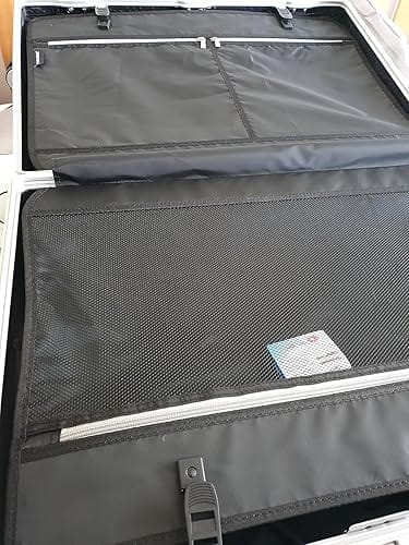 Customer photo review of JLY UrbanNomad - Medium Suitcase (67cm)