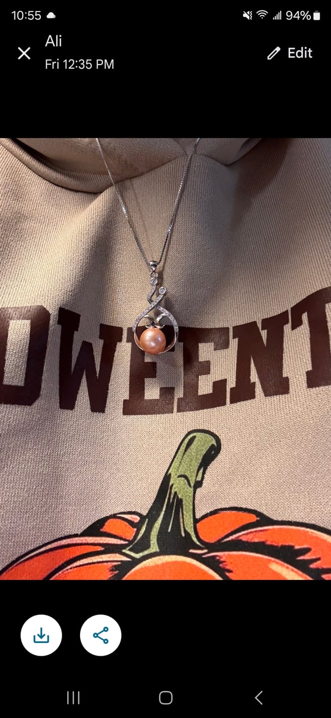 Customer photo review of Akoya Oyster - Edison Pearl 8+mm