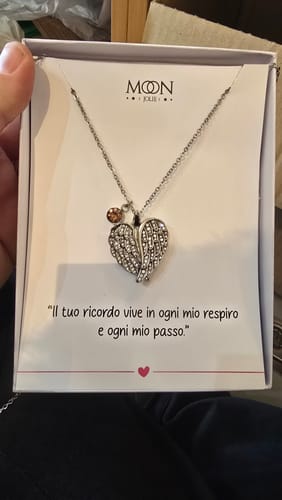 Customer photo review of Collana Angelo Personalizzata con Fotoincisione e Dedica ✦ Angelo Custode