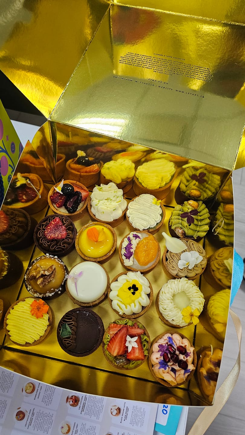 Customer photo review of The Dessert Connoisseur 16pcs