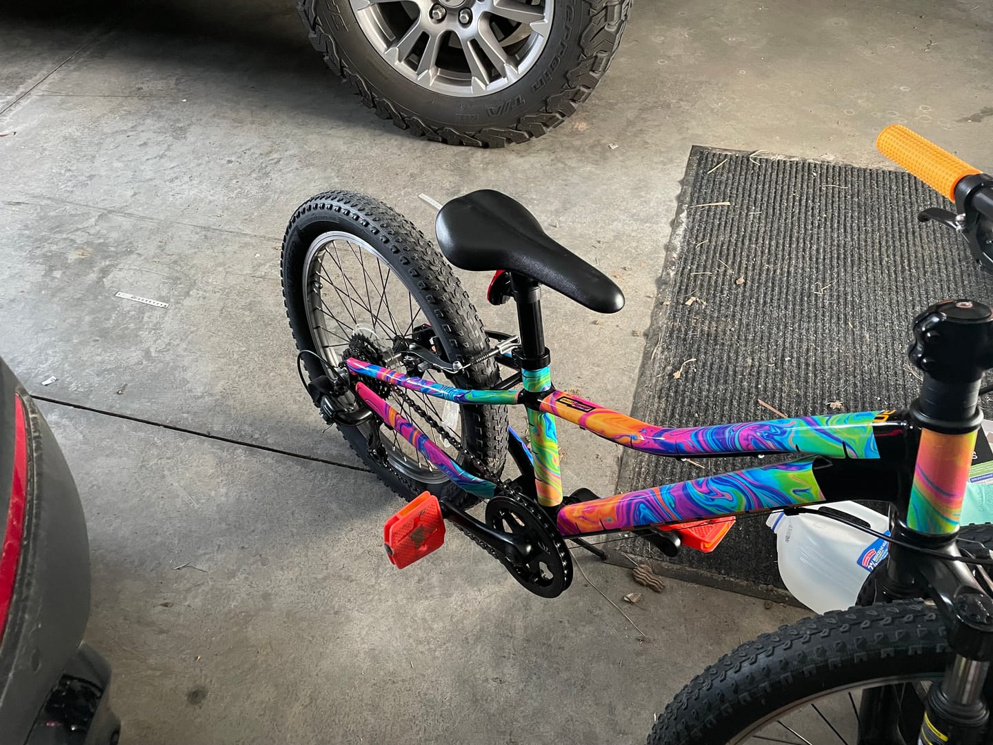 Customer photo review of Oil Slick Frame Keeper