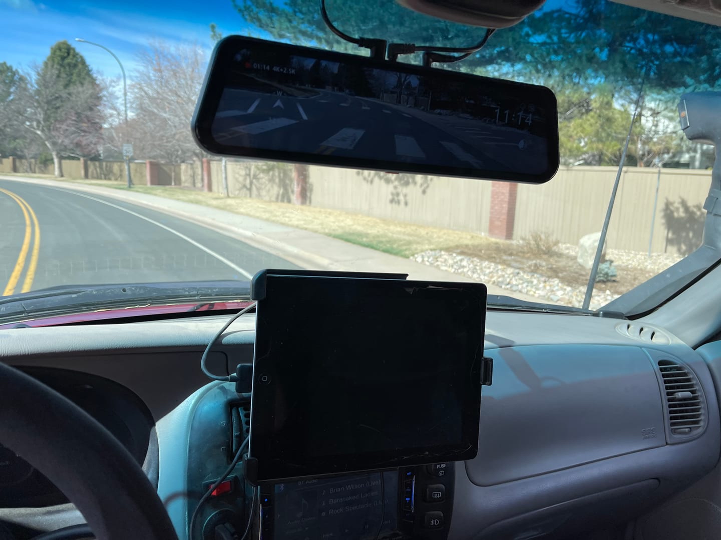 Customer photo review of WOLFBOX G900Pro 12MP WiFi Touch Screen Rear View Mirror Dash Cam Smart Mirror with Exclusive 30-Month Warranty