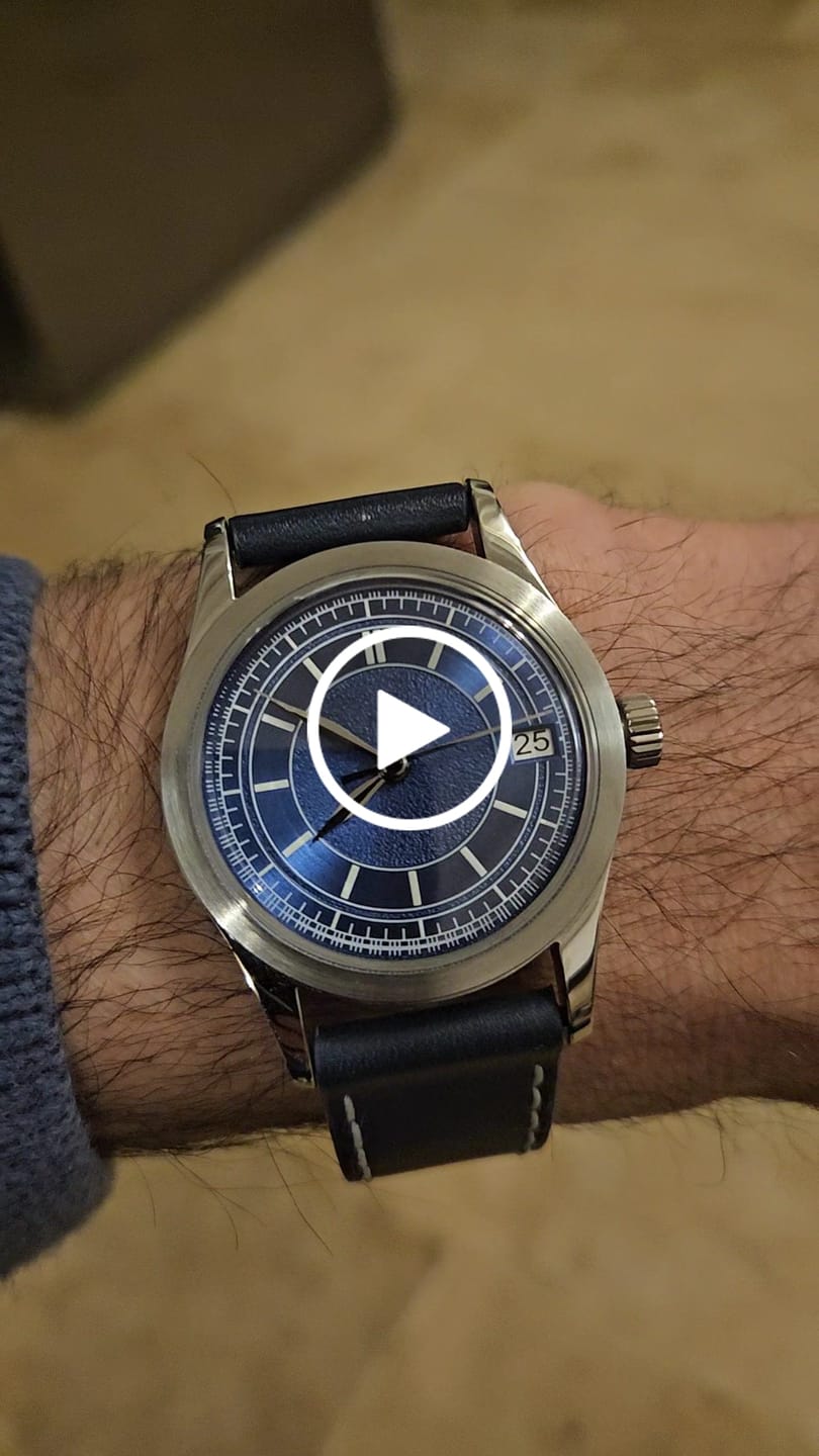 Customer video review of HOU - 100M Waterproof Vintage Automatic Watch | Blue
