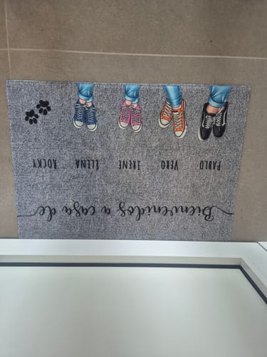 Customer photo review of Zapatos y patas - Felpudo personalizado