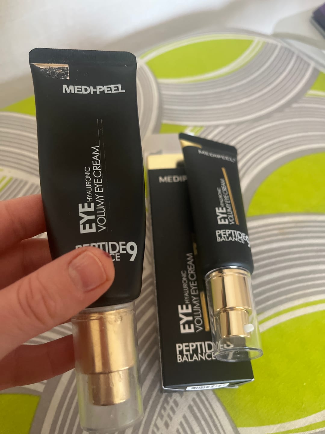 Customer photo review of Pretnovecošanas krēms priekš acu plakstiņiem ar peptīdiem Medi-Peel Peptide Balance 9 Eye Hyaluronic Volumy Eye Cream