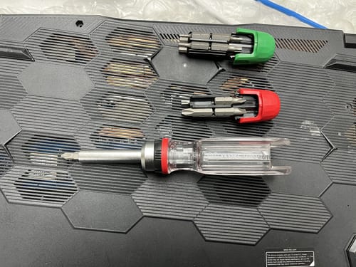 Customer photo review of Vessel Tools TD6816MG CRYSTALINE Ratchet Screwdriver with Insert Bits, 16 Pc.