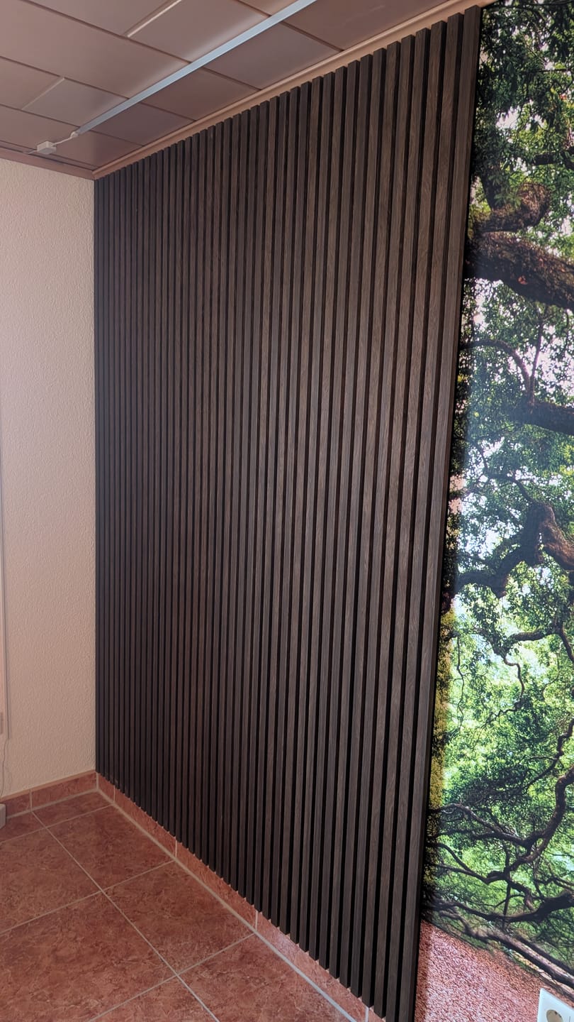 Customer photo review of Akustikpaneele Eiche Geräuchert - 240 cm x 60 cm
