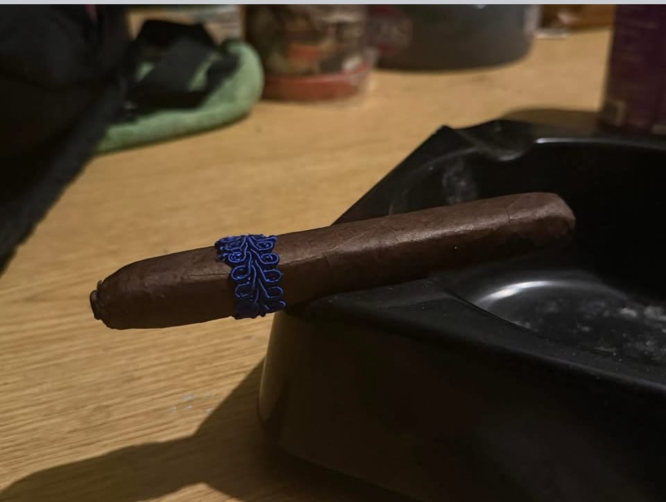 Customer photo review of Platinum Subscription Luxury Cigars Monthly
