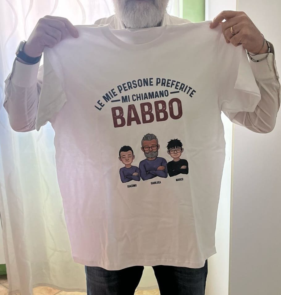 Customer photo review of Le mie persone preferite mi chiamano papà - Maglietta per genitori