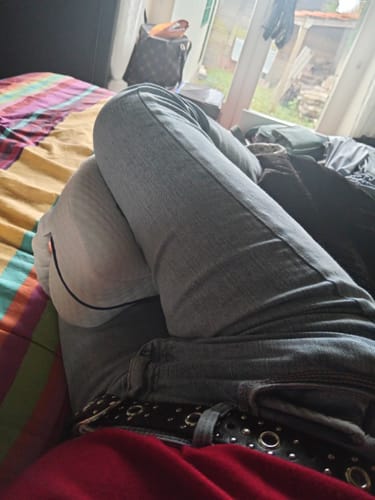 Avis photo d'un client sur Coussin Orthopédique Genoux Cellsius - Le secret d'un sommeil sans douleur