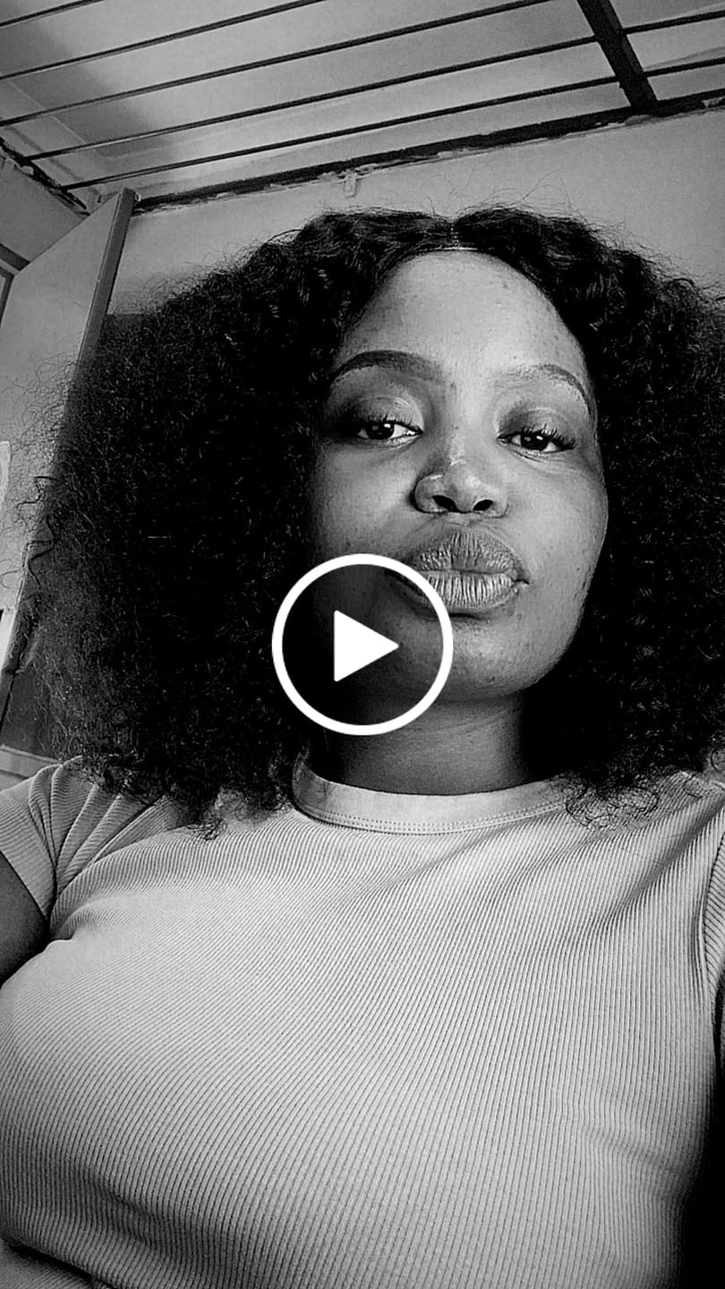 Customer video review of Glueless Deep Curly Bob Wigs