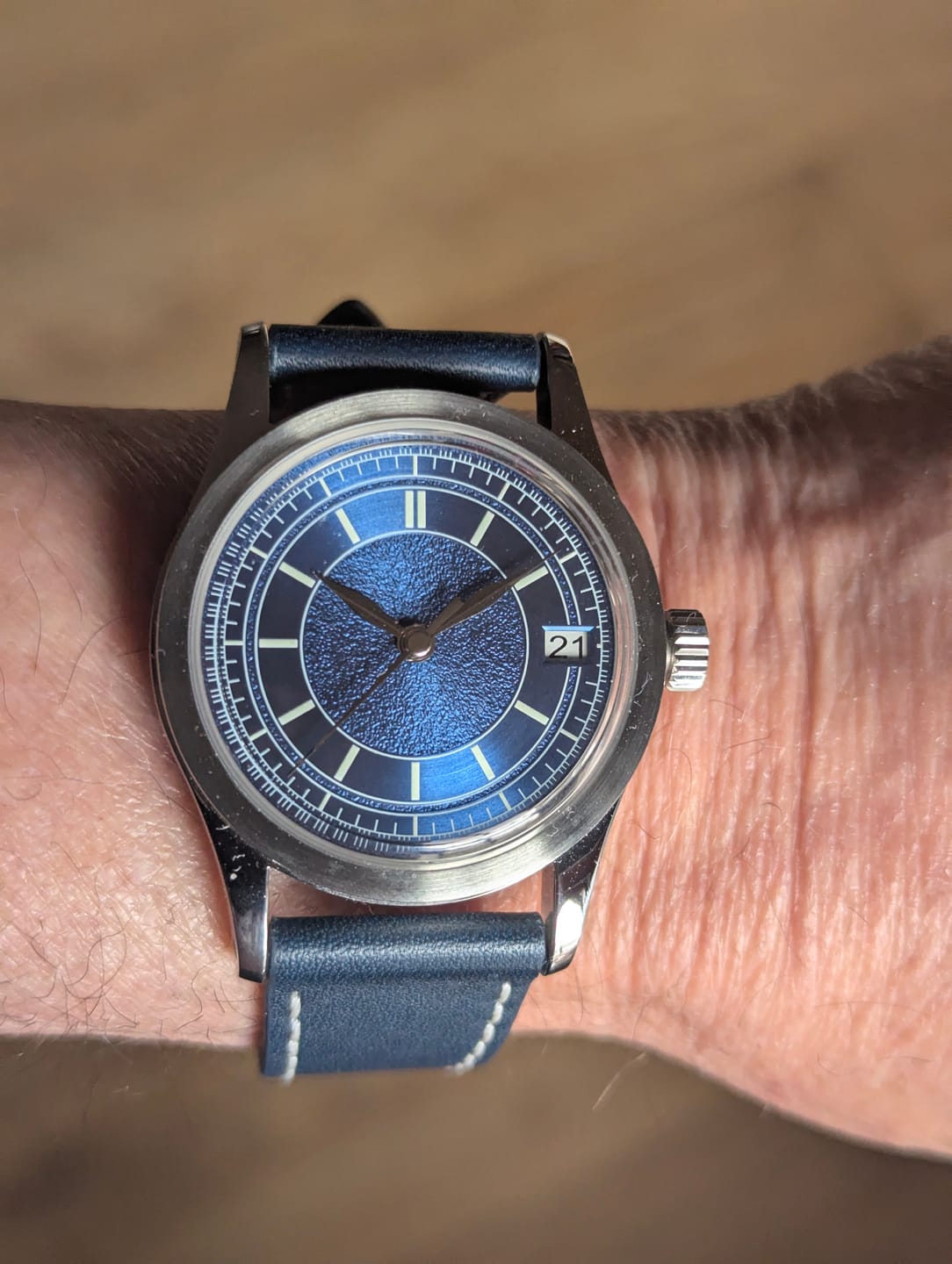 Customer photo review of HOU - 100M Waterproof Vintage Automatic Watch | Blue