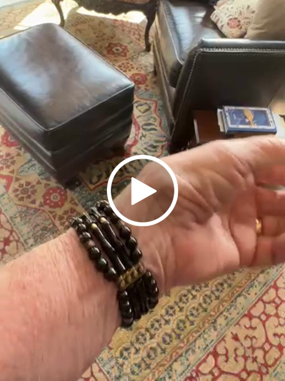 Customer video review of Moonlight Agate Stretch Apple Watch Strap