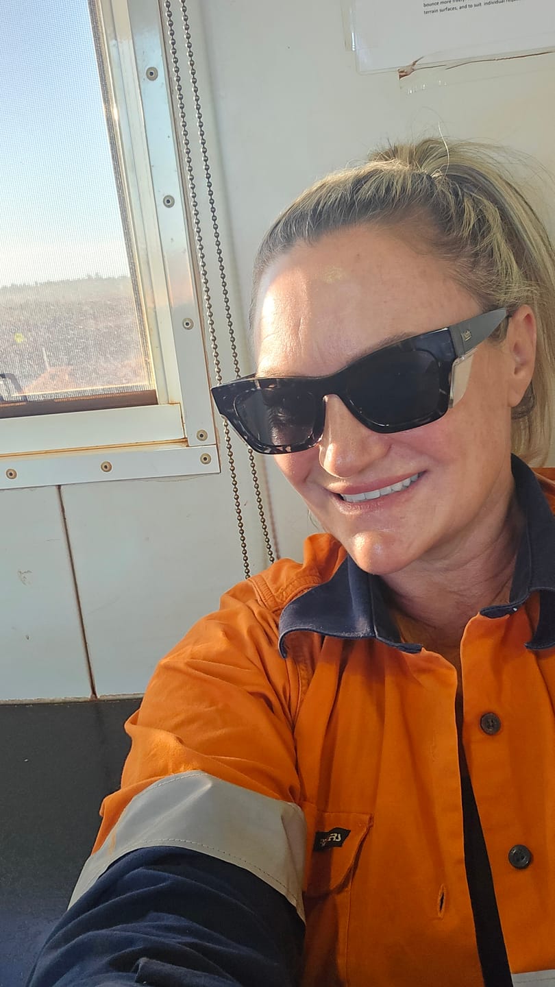 Customer photo review of Browse Black Tortoise Polarised Safety Glasses