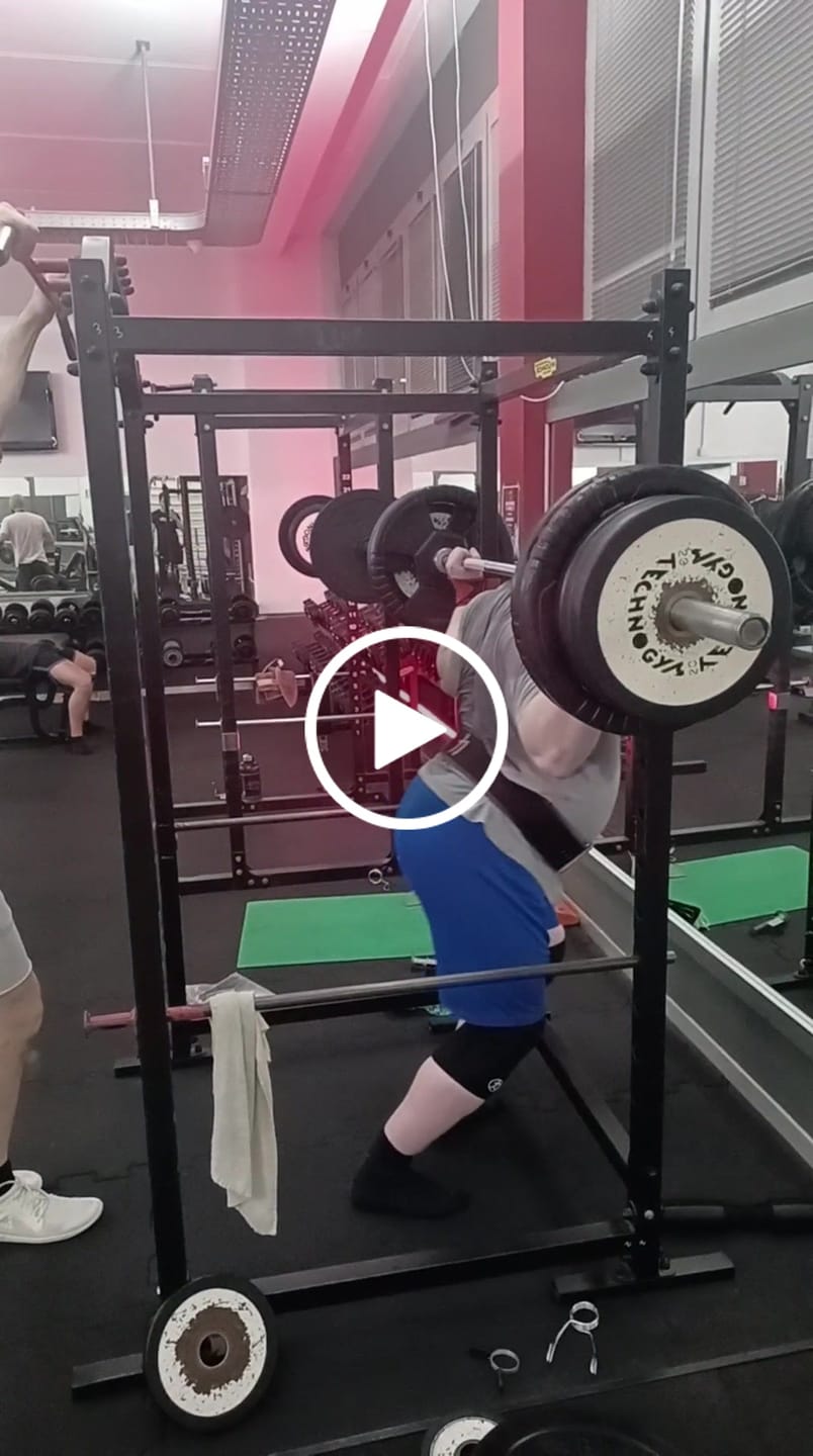 Customer video review of Strength Shop 7mm Inferno Neoprene Knee Sleeves - Black - IPF Approved (Pair)