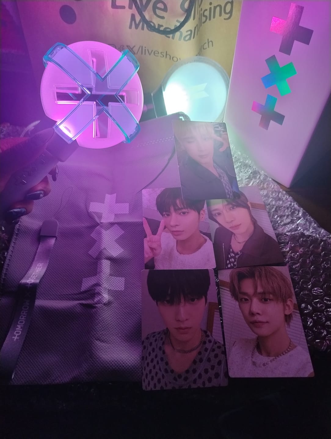Customer photo review of TXT - OFFICIAL LIGHT STICK VER.2