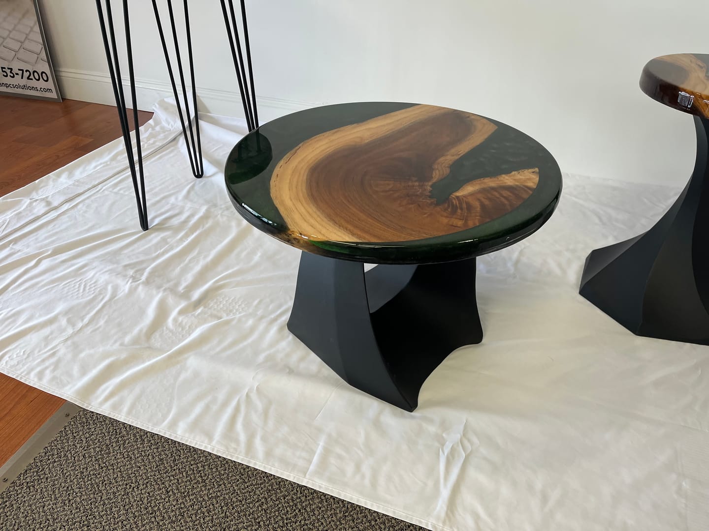 Customer photo review of End Table Base 217 Lithe 20H Modern Tulip Design
