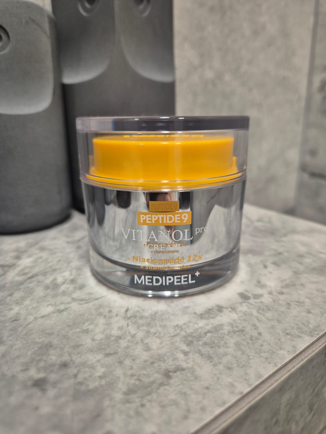 Customer photo review of Liftinga krēms ar peptīdiem un 12% niacinamīdu MEDI-PEEL Peptide 9 Vitanol PRO Cream