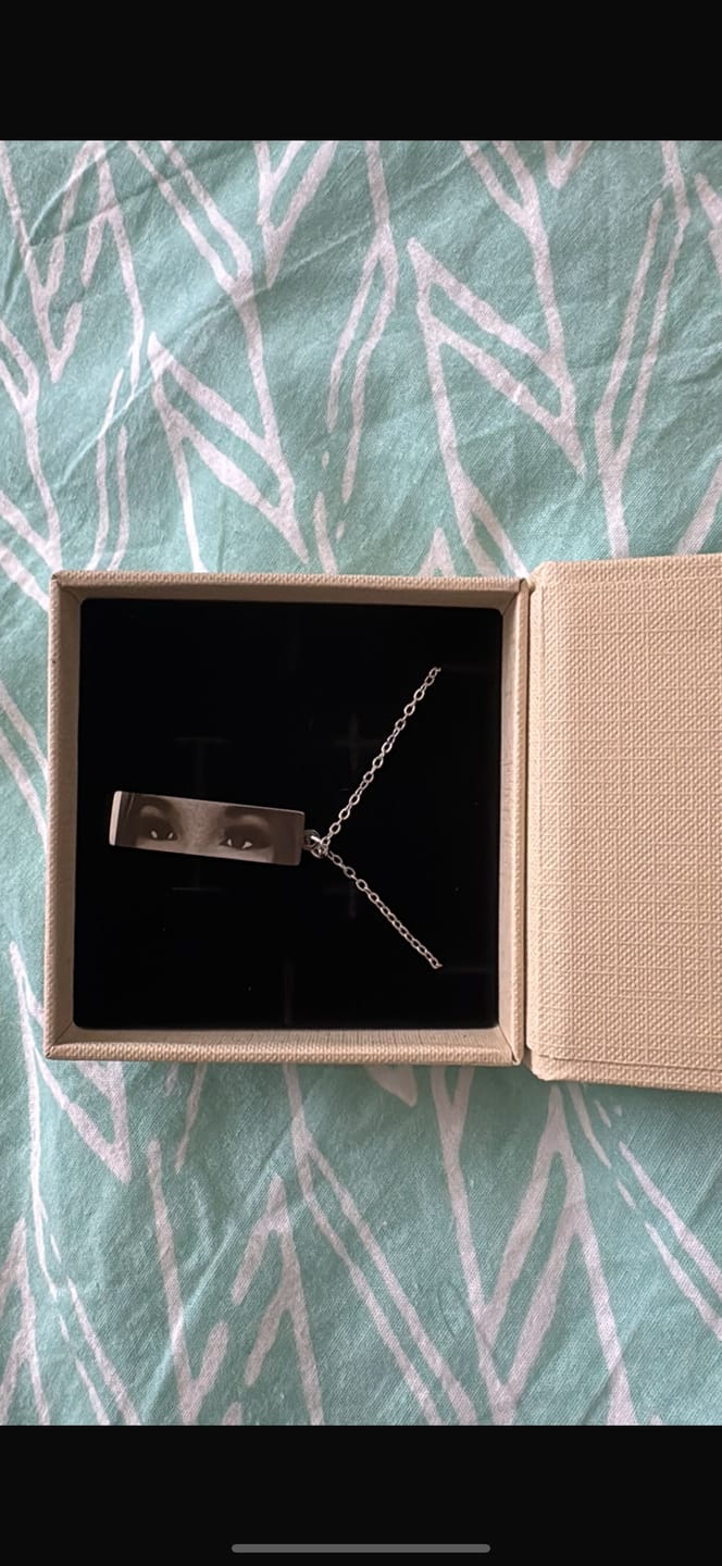 Customer photo review of Halskette mit Anhänger - Augen