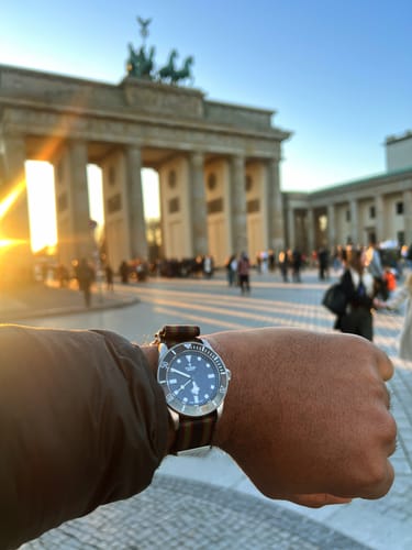 Customer photo review of 007 Bond Nylon Strap- Five Eye