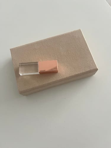 Customer photo review of Latte velvet USB box