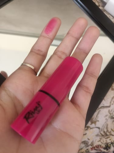 Customer photo review of Pure Matte Lipstick