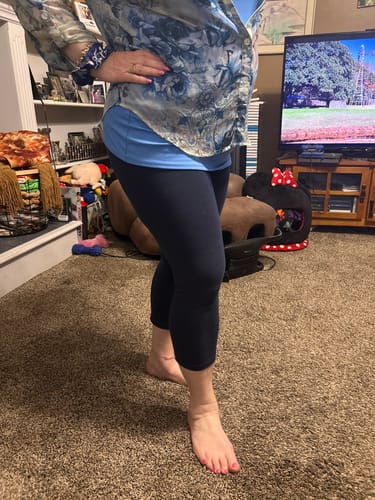 Customer photo review of Women's Bamboo Viscose/Cotton Capri Style Leggings