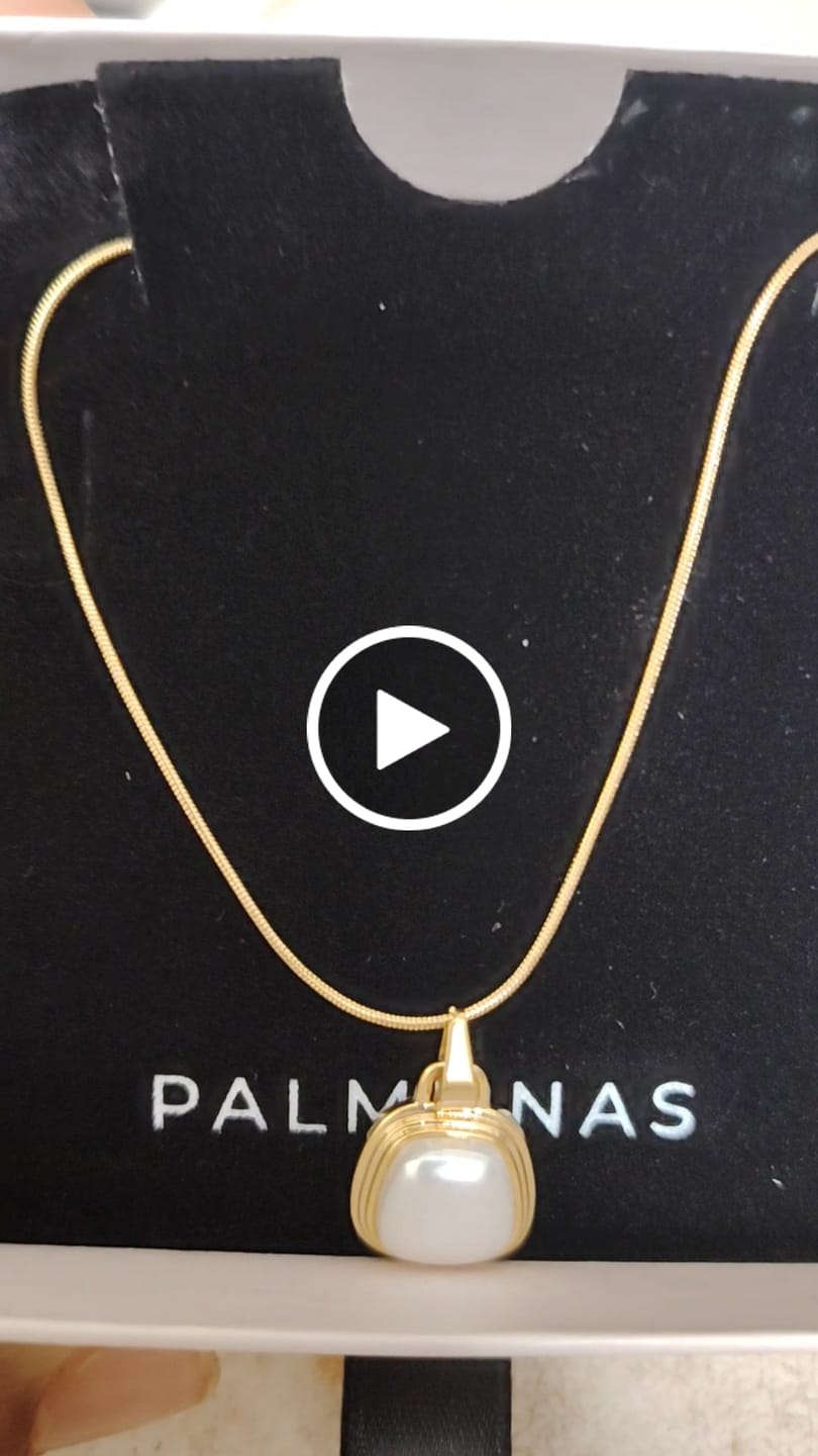 Customer video review of Vintage Trapezium Necklace