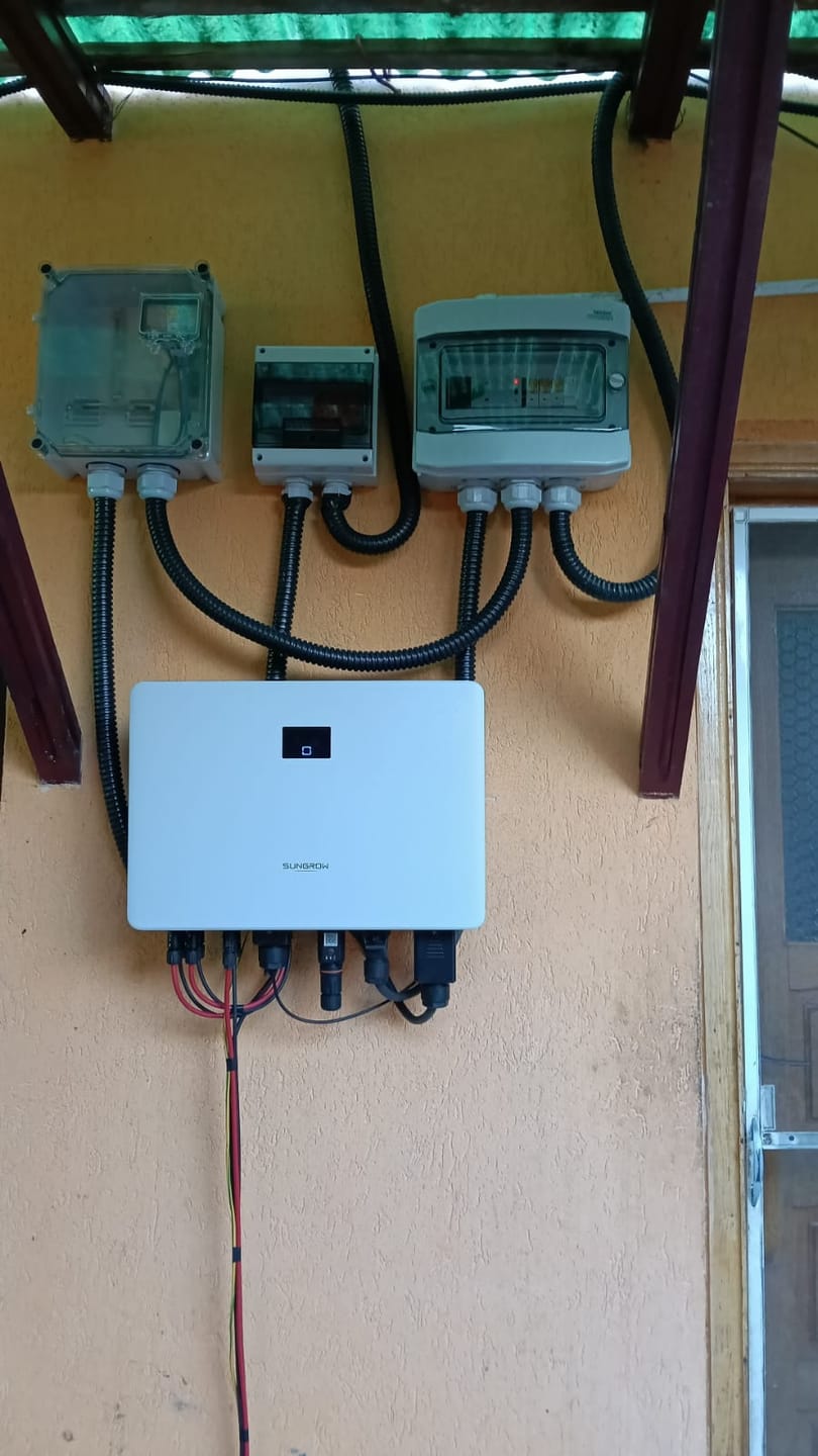 Customer photo review of Comutator de transfer automat monofazat pentru panouri fotovoltaice 230V 63A ATS