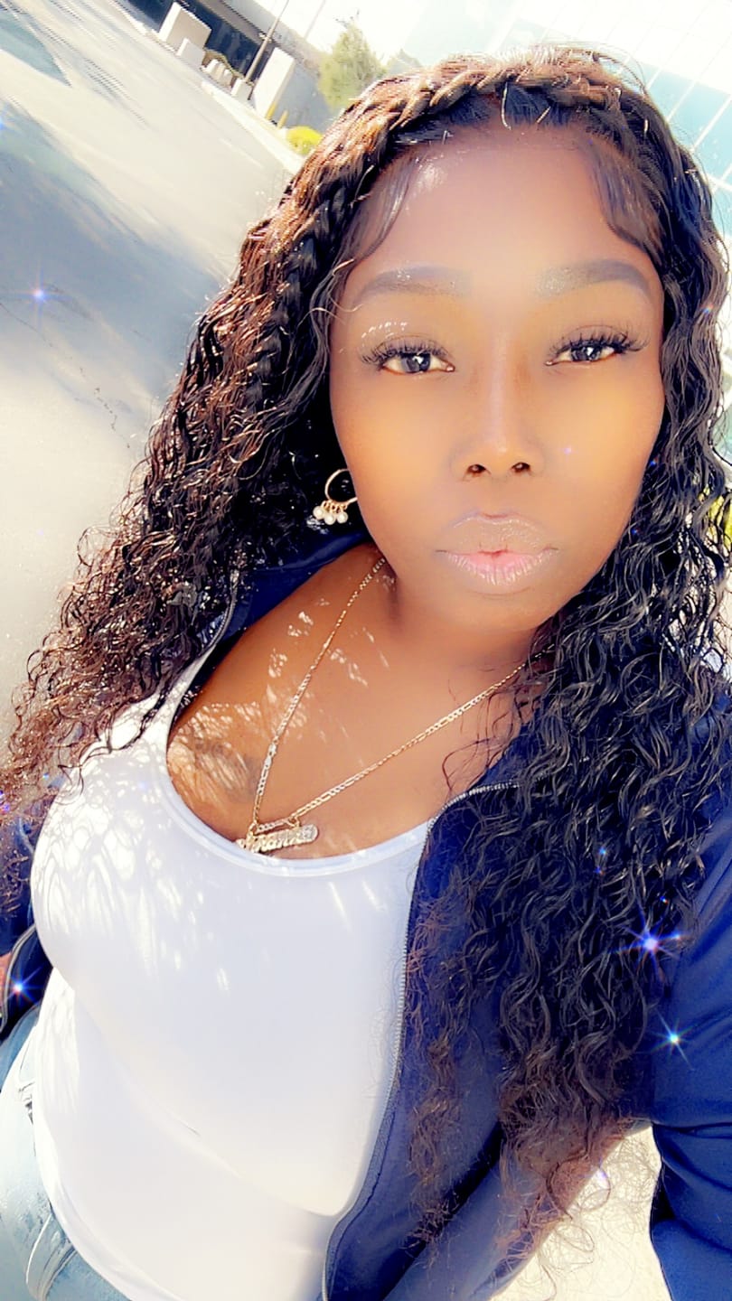 Customer photo review of Wavymy Pre-Bleached HD Lace Wear & Go Pre-Cut Wigs Dome Cap Glueless Water Wave 4x6 Lace Closure Wig 180% Density