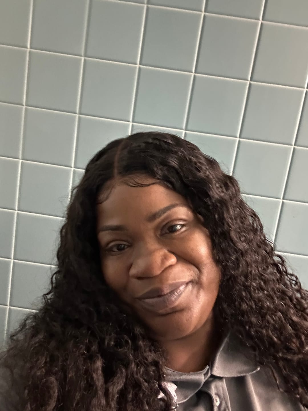 Customer photo review of Wavymy Pre-Bleached HD Lace Wear & Go Pre-Cut Wigs Dome Cap Glueless Water Wave 4x6 Lace Closure Wig 180% Density