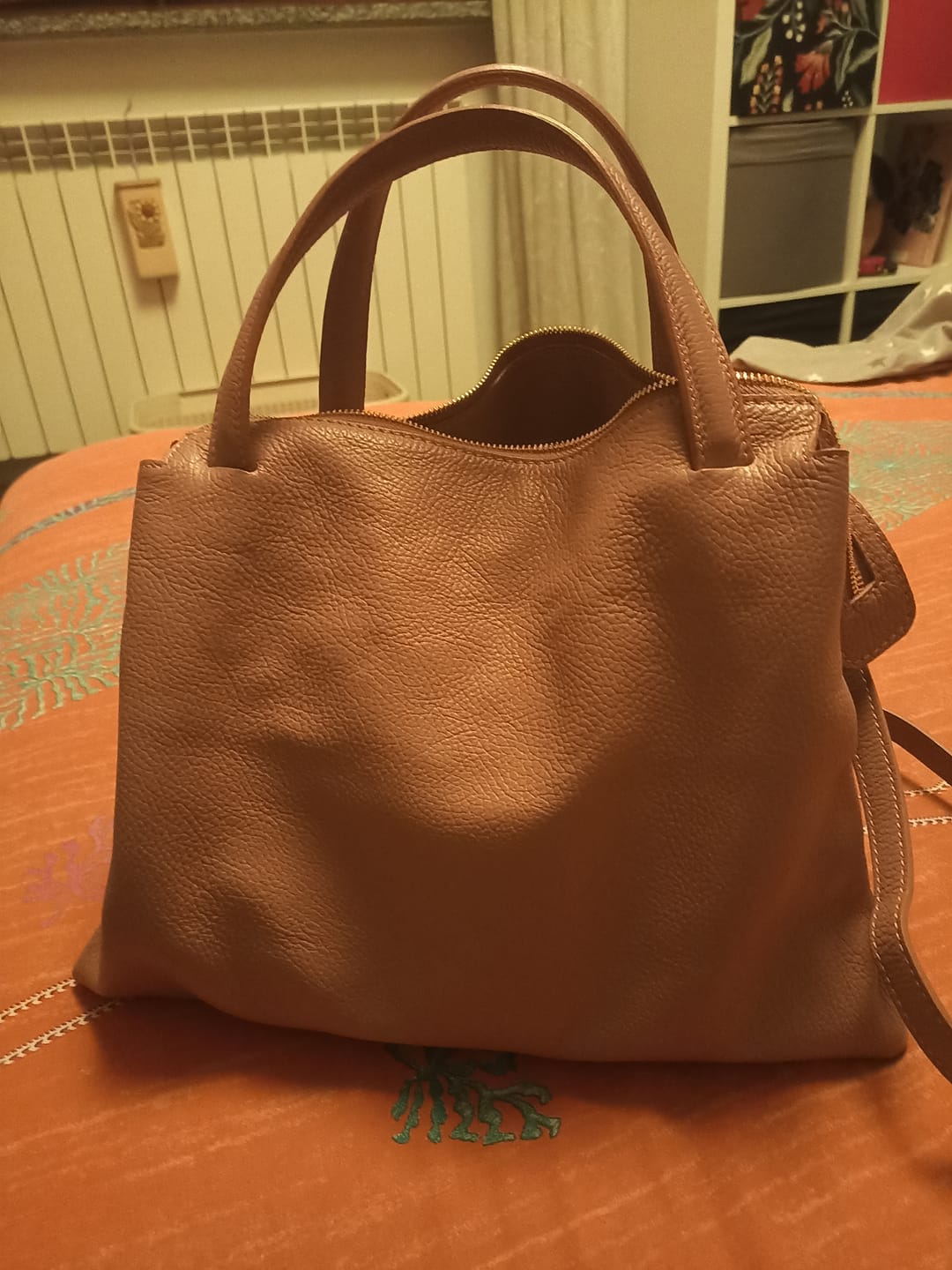 Customer photo review of Camilla - Borsa a Mano in Vera Pelle