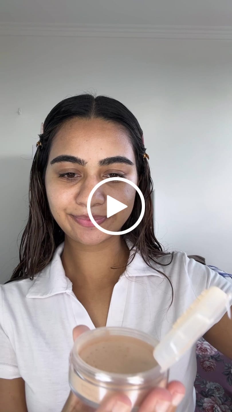 Customer video review of Loose Mineral Foundation
